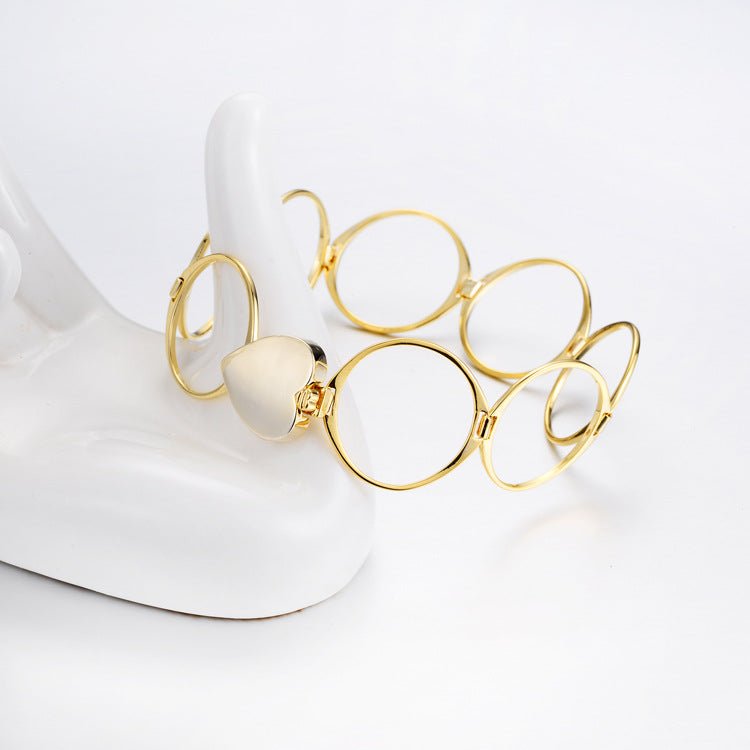 Love Bracelet - shaped Net Red Lesbian Folding Gold Lord Ring - Tucan Trading