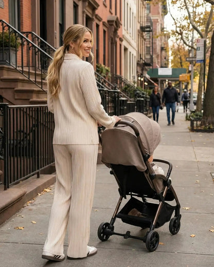 Venture Avio Compact Travel Baby Stroller - Truffle - Tucan Trading