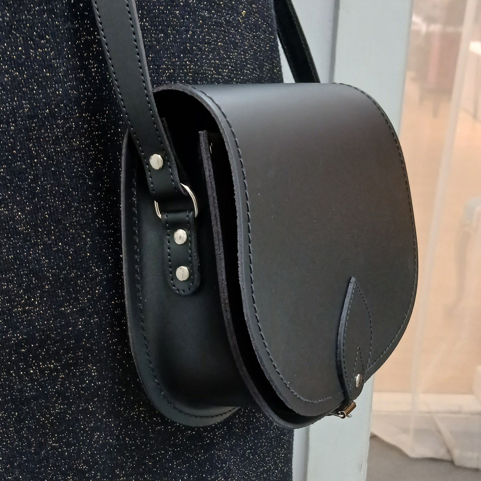 Handmade Leather Saddle Bag - Black - Tucan Trading